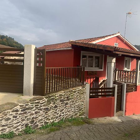 Casa Do Feligres E Da Alsira Villa Nogueira de Abaixo Bagian luar foto
