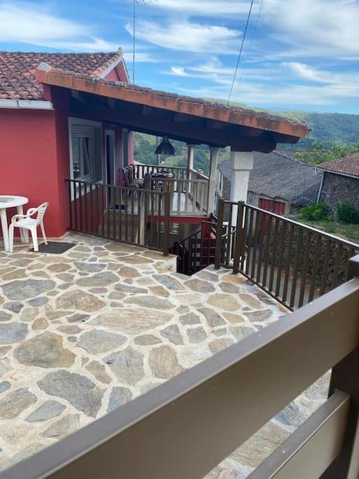 Casa Do Feligres E Da Alsira Villa Nogueira de Abaixo Bagian luar foto