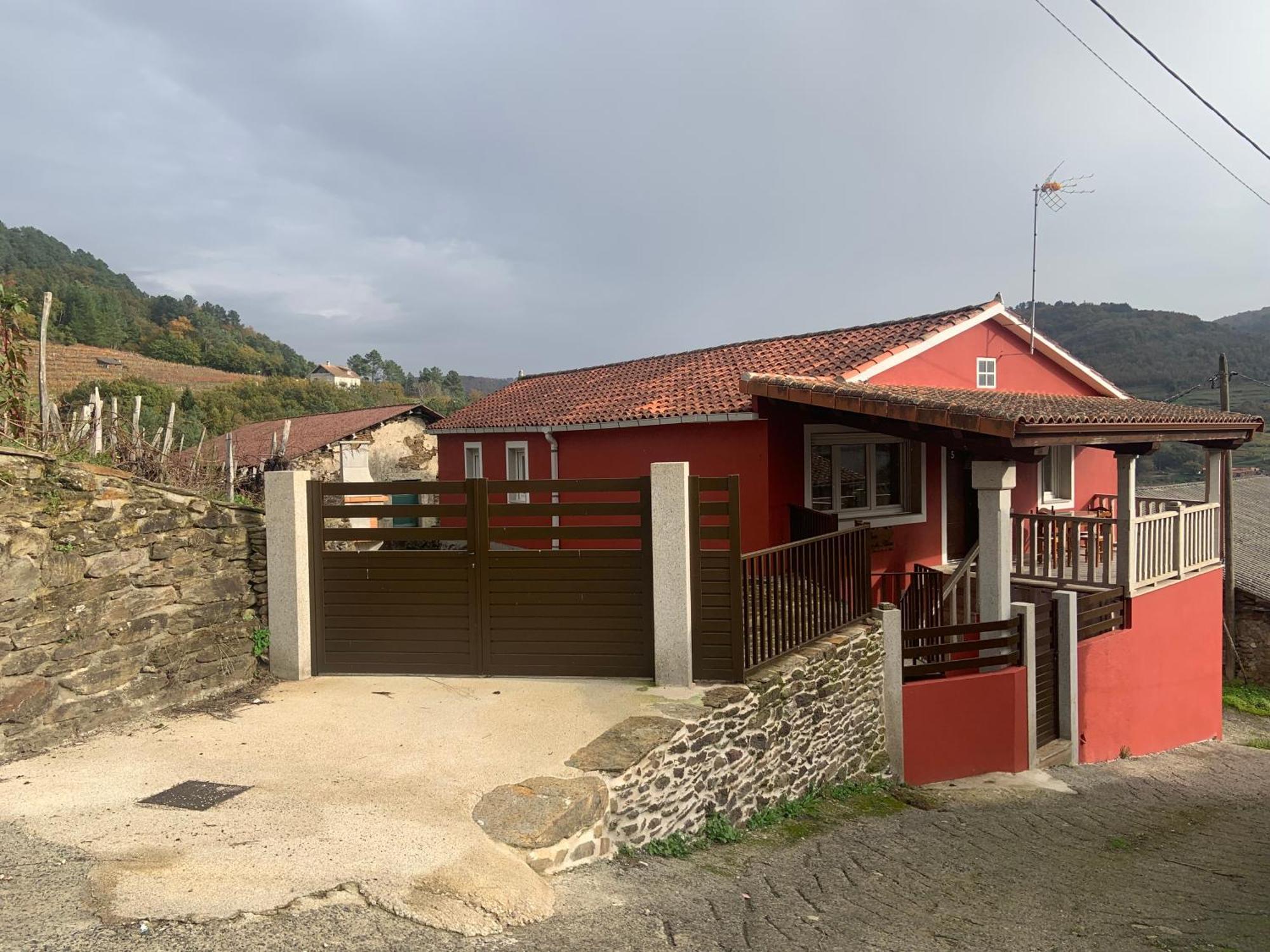 Casa Do Feligres E Da Alsira Villa Nogueira de Abaixo Bagian luar foto