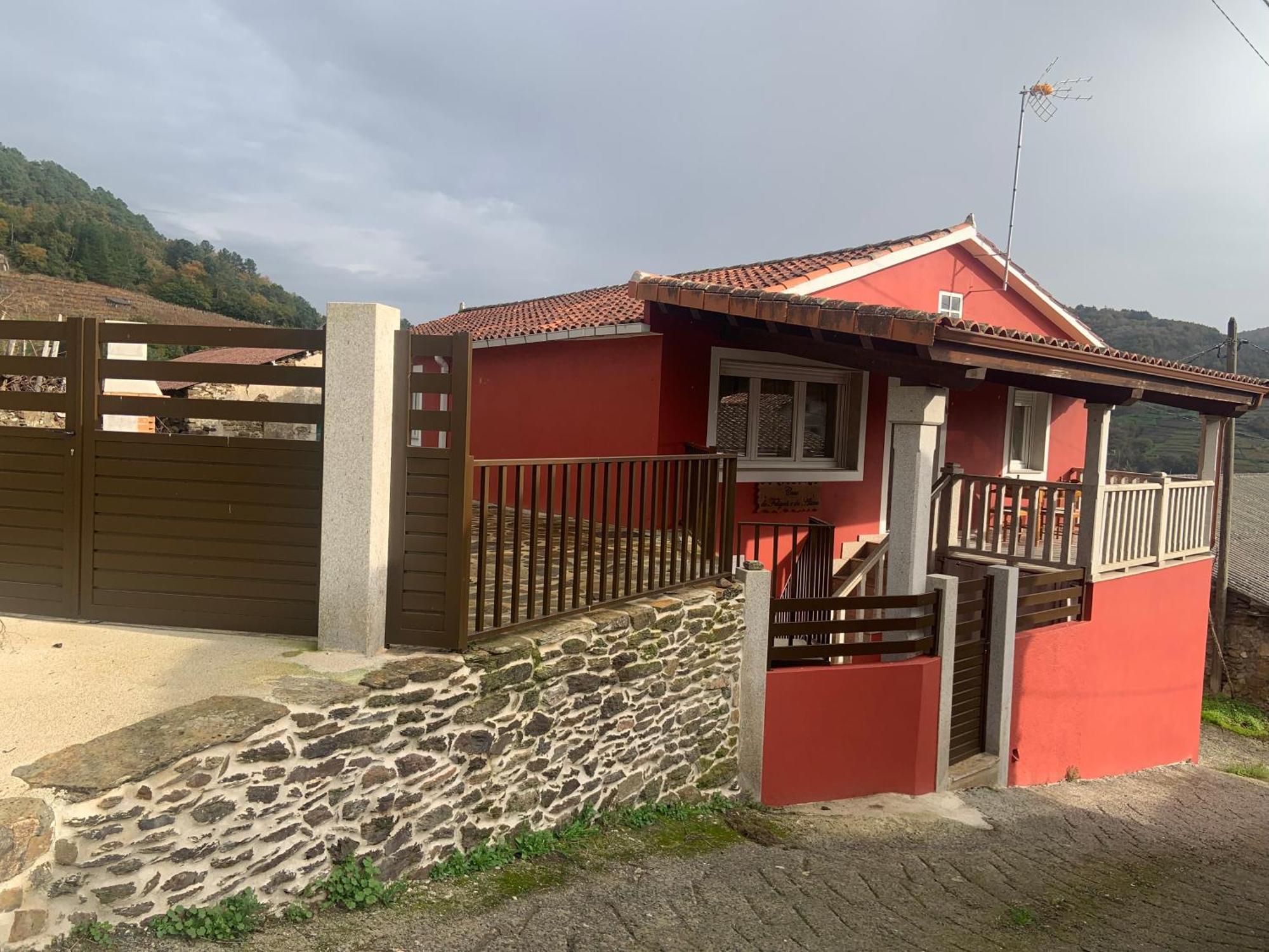 Casa Do Feligres E Da Alsira Villa Nogueira de Abaixo Bagian luar foto